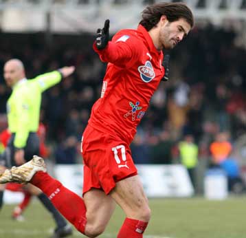 Ο Πανσερραϊκός παίρνει Ντζιμπά και αποδεσμεύει Μιλένκοβιτς