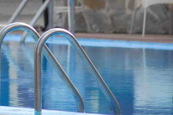 Δύο κορίτσια εννέα ετών πνίγηκαν σε πισίνα κατασκήνωσης στη Λάρισα