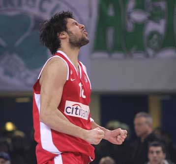 Θέλει να παραμείνει στον Ολυμπιακό ο Πρίντεζης