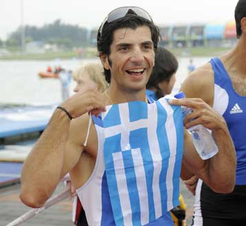 Ο Βασίλης Πολύμερος σημαιοφόρος της Eλλάδας στους Μεσογειακούς Αγώνες