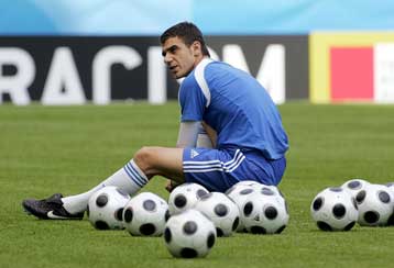 Η Μπενφίκα «έντυσε» τον Κατσουράνη στα «πράσινα» και απομένει η συμφωνία ΠΑΟ – ΑΕΚ