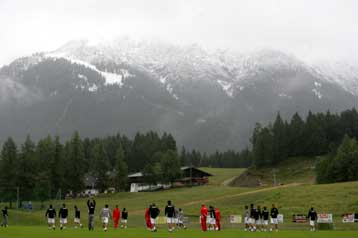 Υπέγραψε ο «Ντάρμπι» και… Μέλμπεργκ τριετίας