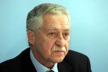 Ο ΣΥΡΙΖΑ δεν μπορεί να υποκαταστήσει τον ΣΥΝ, διαμηνύει η Ανανεωτική Πτέρυγα