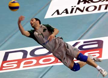 Σε αναζήτηση ομάδας Κουρνέτας και Στεφάνου