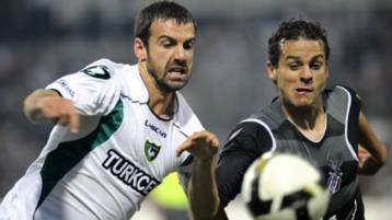 Φαβορί για τον Μπoμπό η Βέντερ σύμφωνα με τους Τούρκους