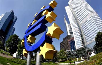 Κεφάλαια 442 δισ. ευρώ διοχέτευσε στο τραπεζικό σύστημα η ΕΚΤ