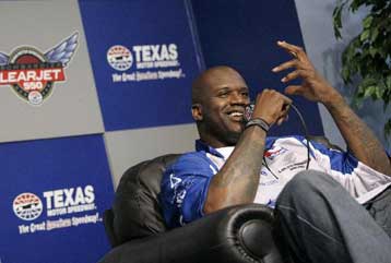 O Σακίλ ΟΝιλ από το Φοίνιξ στο Κλίβελαντ