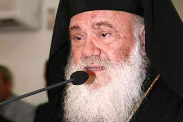 Αιχμάλωτη και υπό ομηρία, κατά τον Αρχιεπίσκοπο, η εκκλησιαστική περιουσία