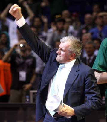 Ο Ομπράντοβιτς κορυφαίος προπονητής για 2008-09