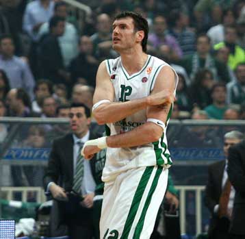 Και ο Λαβρίνοβιτς στη «φαρέτρα» του Μεσίνα και της Ρεάλ