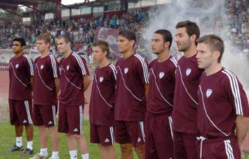 Στα «βυσσινί» της Λάρισας ντύθηκε ο Ντέλσον Φερέιρα