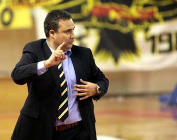 Συναισθηματικοί λόγοι κράτησαν τον Φλεβαράκη στην ΑΕΚ