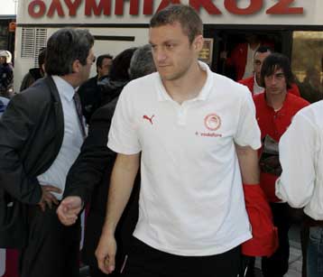 Ο Παπαδόπουλος «κλειδώνει» αντιπάλους με Μέλμπεργκ