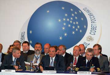 Αναβιώνει η στρατιωτική συνεργασία ΝΑΤΟ-Ρωσίας μετά τον πόλεμο στον Καύκασο