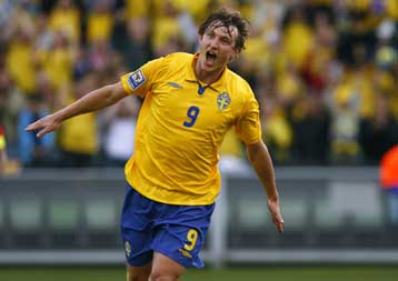 Κοντά σε Γκονζάλες, η Λιόν διαψεύδει για Κάλστρομ