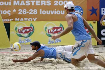 Στα ημιτελικά του τουρνουά της Νάξου πέρασε το ζευγάρι από την Τσεχία