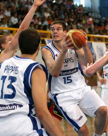 Φιλική νίκη της Εθνικής εφήβων επί της Γαλλίας, αλλά πρόβλημα με Σαρικόπουλο