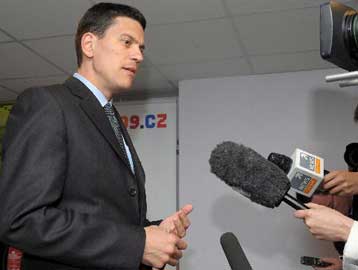 Ελεύθεροι οι πέντε από τους εννέα υπαλλήλους στη βρετανική πρεσβεία στην Τεχεράνη