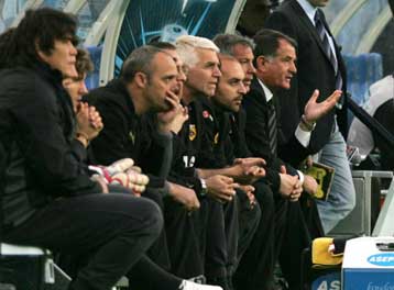 Ήρθε ο Λούκατς, υπέγραψε στην ΑΕΚ και έκανε το… όνειρό του πραγματικότητα