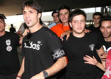 Υπέγραψε και παρουσιάστηκε ο Φιλομένο από τον ΠΑΟΚ