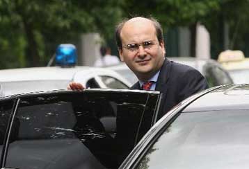 «Θα επιμείνουμε στις αλλαγές στα ερευνητικά κέντρα» τόνισε ο Κ.Χατζηδάκης