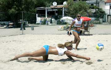 Ήττες στο μπιτς βόλεϊ για τις Κωστάμη / Παπαφωτίου και Μαλουσάρη / Τάσου