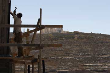 Την κατασκευή νέων κατοικιών για εποίκους στη Δυτική Όχθη ενέκρινε το Ισραήλ