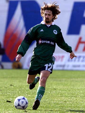 Ο 37χρονος Έρικ Μίκλαντ «κρεμάει» τα παπούτσια του