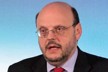 Πλαγιοκοπεί το ΚΚΕ, κατηγορεί το ΠΑΣΟΚ για την προεδρική εκλογή η κυβέρνηση