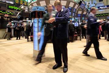 Πτώση στα ευρωπαϊκά χρηματιστήρια και την Γουόλ Στριτ την Τρίτη