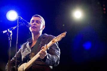 Προσκεκλημένη του Φίλιππου Πλιάτσικα η Σινέντ Ο Κόνορ