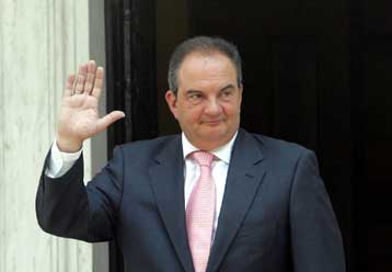 Διαδοχικές συνεδριάσεις Κυβερνητικής Επιτροπής και Υπουργικού Συμβούλιου