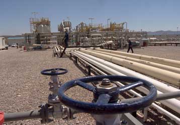 Σε Βρετανούς και Κινέζους η εκμετάλλευση του μεγάλου κοιτάσματος πετρελαίου στο Ιράκ