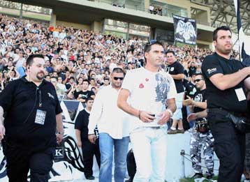 Με κλασικό ντέρμπι έμοιαζε η επίσημη «πρώτη» του ΠΑΟΚ