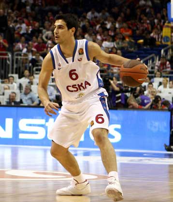 Στη Σιένα κατέληξε ο Νίκος Ζήσης με 1.8 εκ. ευρώ για δύο χρόνια