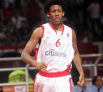 Μιλάει με Μπακς ο Τσίλντρες, σε αναμονή ο Ολυμπιακός