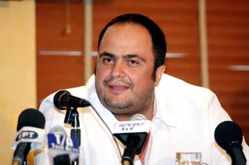 Σαράντα εκατομμύρια για το 40% δίνει ο Μαρινάκης, ενδιαφέρον και από Λαυρεντιάδη