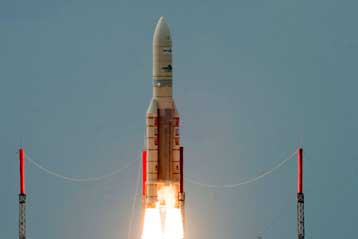 Σε τροχιά ο μεγαλύτερος τηλεπικοινωνιακός δορυφόρος του κόσμου