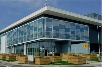 Δυο νέα, γιγάντια κέντρα δεδομένων εγκαινιάζει η Microsoft