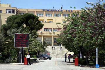 Αρνητικές οι εξετάσεις για τη γρίπη στους συναδέλφους του νοσηλευτή στο Σισμανόγλειο