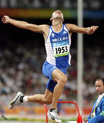 Χάλκινος ο Τσάτουμας, 4Χ400μ. ανδρών και Στεργίου στο ύψος