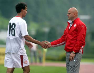 Ξεμούδιασμα Ολυμπιακού με νίκη 3-0 στο πρώτο φιλικό με τη Σβαρτς στο Ζέεφελντ