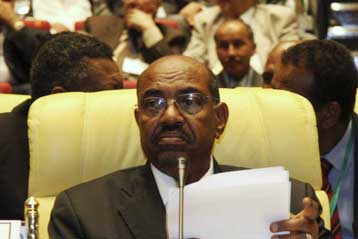 Στο πλευρό του Μπασίρ οι ηγέτες της Αφρικανικής Ένωσης, δεν τον παραδίδουν στο ICC