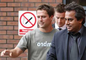 Και επίσημα «Διάβολος» ο Όουεν, καθώς υπέγραψε στη Μάντσεστερ