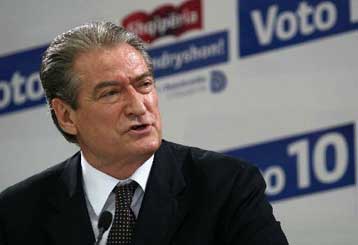 Συνεχίζεται η σύγχυση για τα αποτελέσματα των εκλογών στην Αλβανία