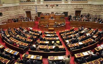 Περί τα τέλη Αυγούστου οι αποφάσεις του Μαξίμου για πρόωρες κάλπες