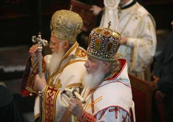 Συλλείτουργο στο ναό του Αγ.Γεωργίου τέλεσαν Κύριλλος και Βαρθολομαίος