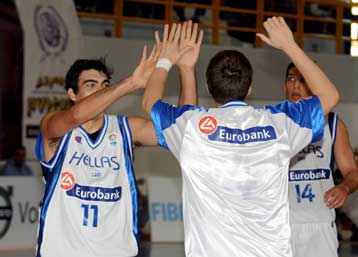 Ξέσπασε στην Αίγυπτο η εθνική, 100-59