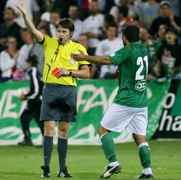 Κανένα θέμα τιμωρίας του Καραγκούνη για την αποβολή στο φιλικό