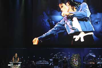 Στερνό αντίο στο Μάικλ Τζάκσον σε όλο τον κόσμο